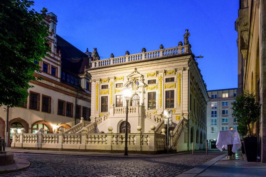 1.5-Hour Historical Tour of Leipzig with Costumed Guide - Key Points About the 90-Minute Walk