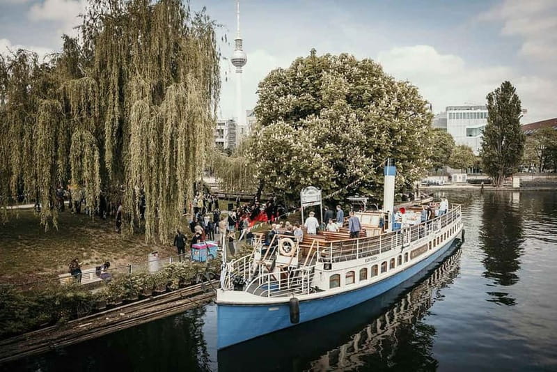 1h Berlin-Cruise with 140 year old electrified steamship - FAQ