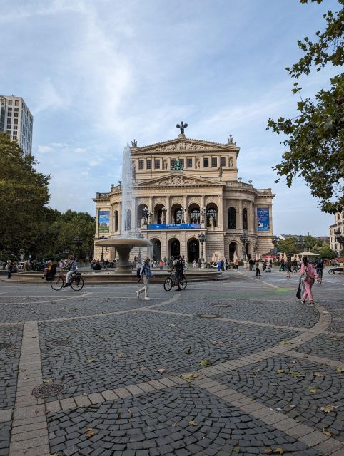 2-Hour Best of Frankfurt Walking Tour (English) - St. Bartholomew’s Cathedral and the old center