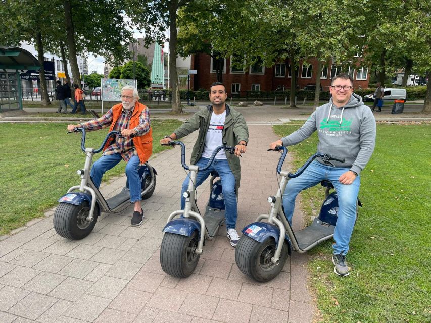 2 Hours Hamburg E-scooter Tour - The guide makes the difference