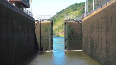 2-River Day-trip by boat to Koblenz and return from Alken