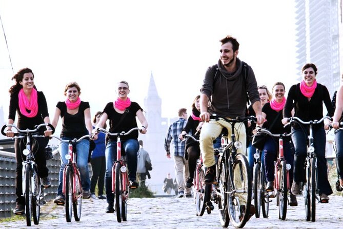 3-Hour Private Berlin Bike Tour: Vibes of Berlin - Kreuzberg: Berlin’s mixed neighborhood at street level