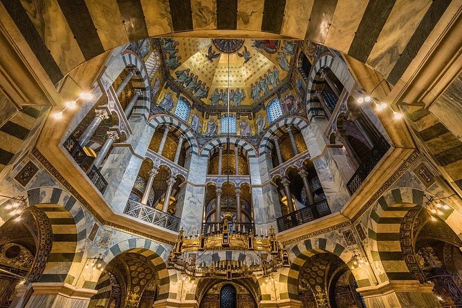 Aachen: Private Walking Tour With A Professional Guide - Why Aachen makes a fine history walk