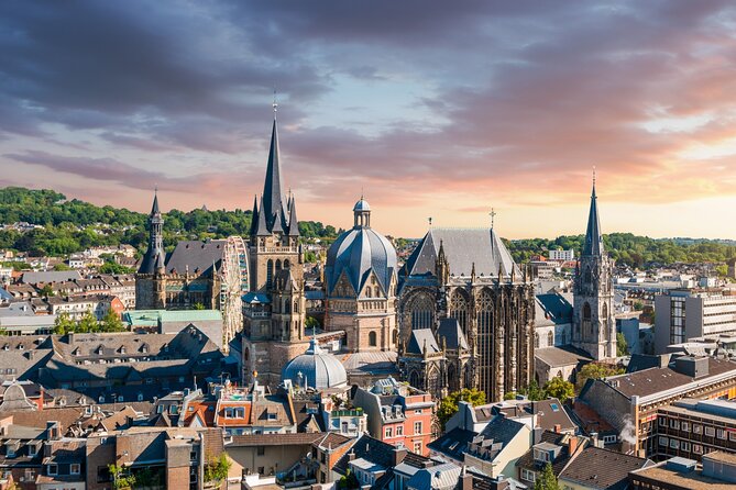 Aachen Scavenger Hunt and Highlights Self Guided Audio Tour - Aachen Cathedral and the heart of the route