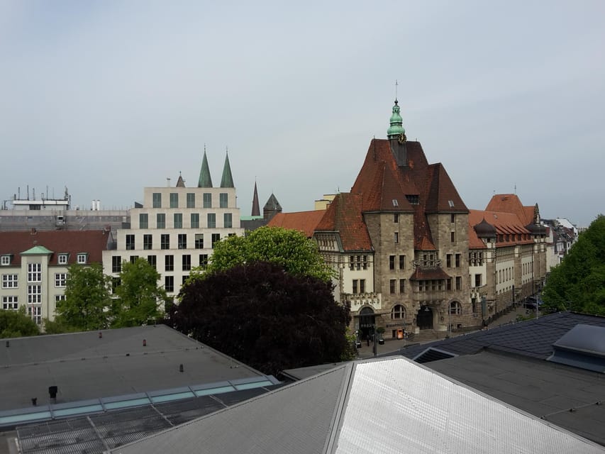 Above the rooftops of Bremen - The Baumwollbörse parking deck