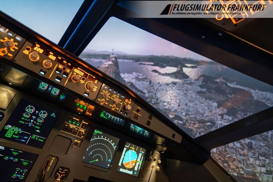 Airbus A320 flight simulator Frankfurt Airport - What to know before booking near Frankfurt Airport