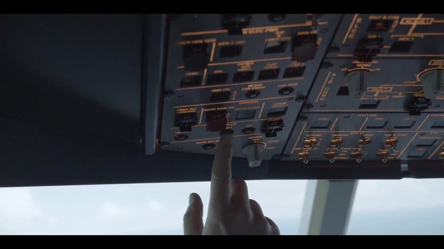 Airbus Flightsimulator | Flying Experience | adults&children - Weather and emergencies make it more than a cockpit photo