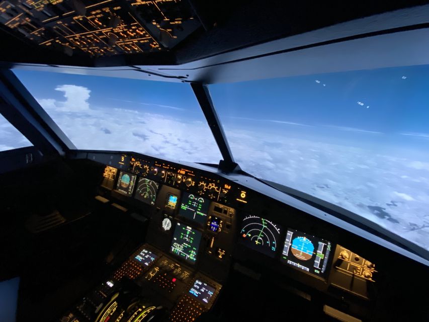 Airbus Flightsimulator | Flying Experience | adults&children - Sharing the cockpit with three companions