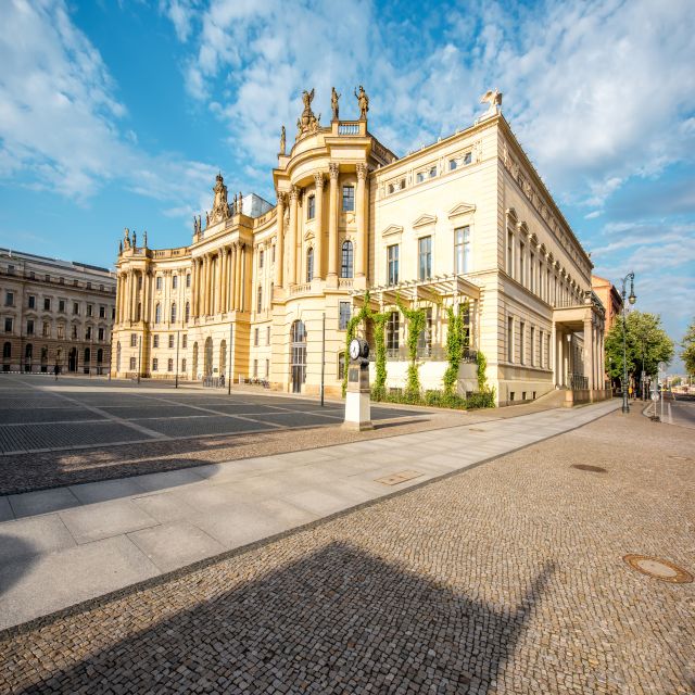 Albert Einstein in Berlin Private Guided Tour - The private guide and the human side of the tour