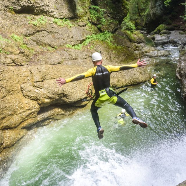 Allgäu: Starzlachklamm Canyoneering Adventure - Who should book this experience
