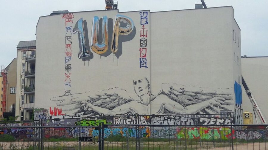 Alternative Berlin / Street art tour - Private group - Music, clubs, and Berlin after dark