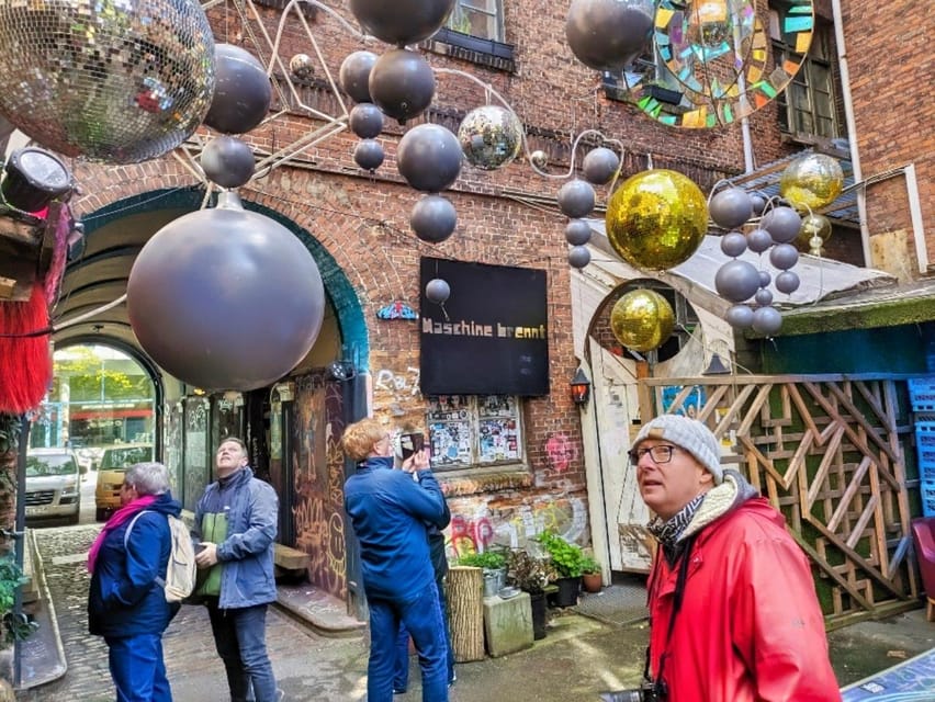 Alternative Hamburg / Street Art Private Tour - Sternschanze and the first look at Hamburg’s street art