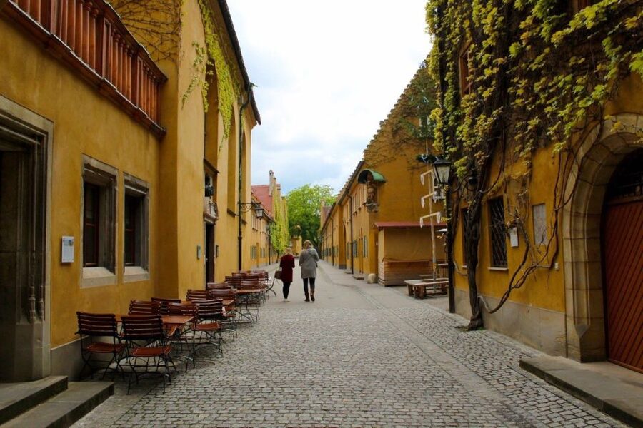 Augsburg: Historical Highlights Private Walking Tour - SchaezlerPalais, the final stop and a wartime survivor
