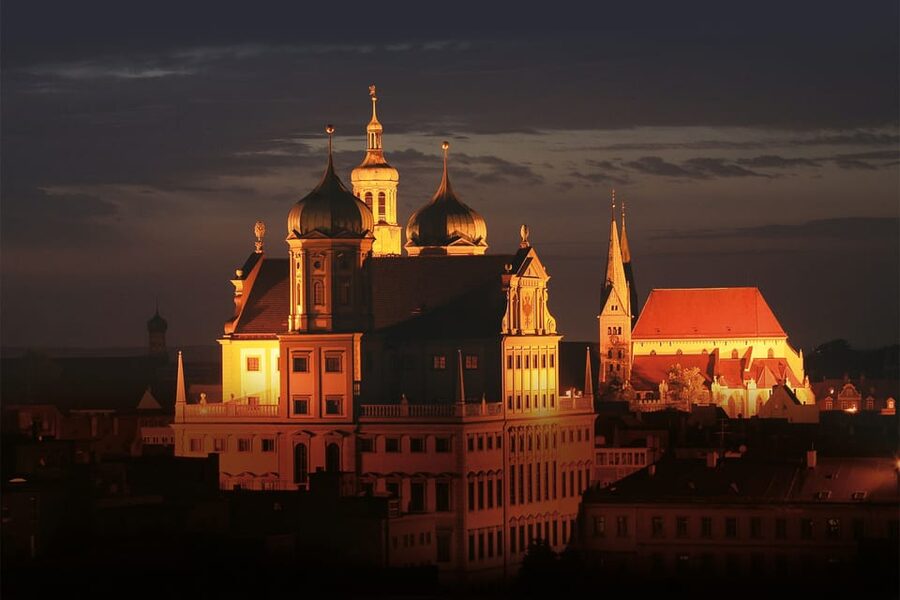 Augsburg: Illuminated Guided Evening Walking Tour - Key points to know before you book