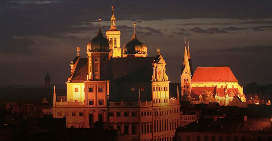 Augsburg: Illuminated Guided Evening Walking Tour - Starting beneath Augsburg’s illuminated town hall