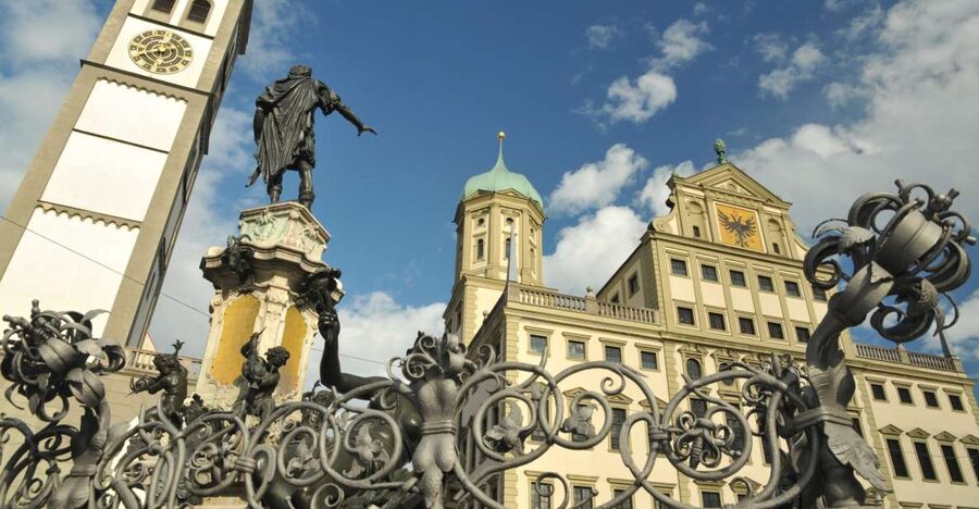 Augsburg: Walking Tour with Fuggerei - Why Augsburg works so well on foot