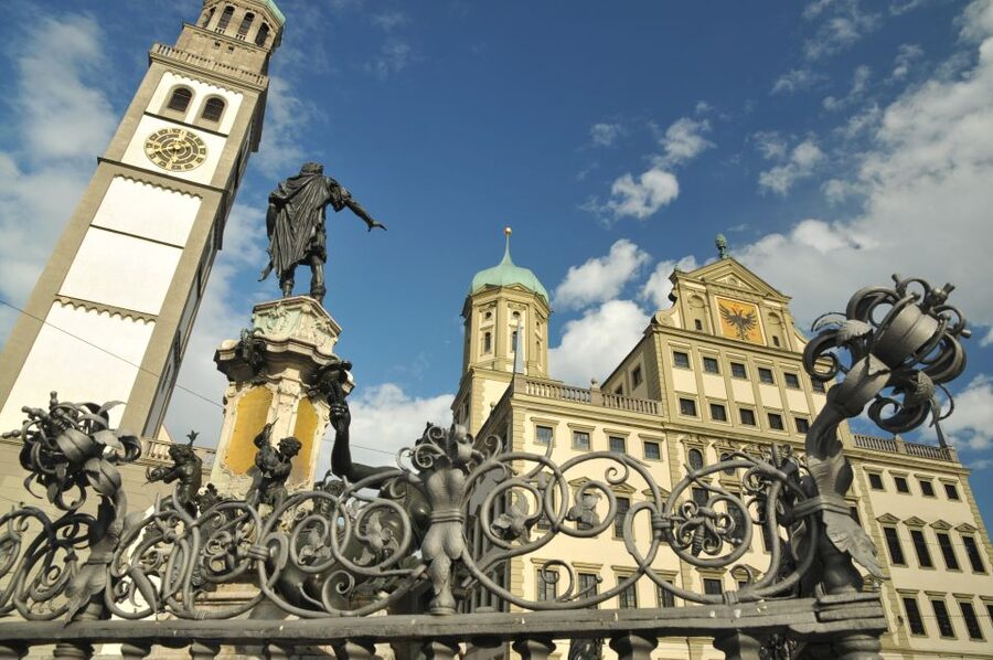 Augsburg: Walking Tour with Fuggerei - The Augustus Fountain sets the tone