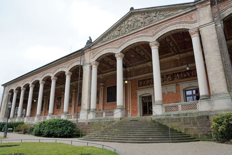 Baden-Baden: Private Walking Tour With A Professional Guide - A resort built for long stays and famous names