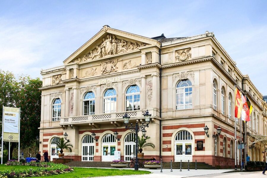 Baden-Baden: Private Walking Tour With A Professional Guide - Roman bathing roots beneath the spa-town polish