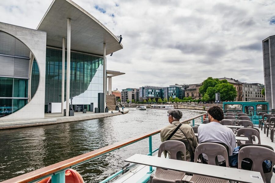 Berlin: 1-Hour City Sightseeing Cruise - Key things to know before you board
