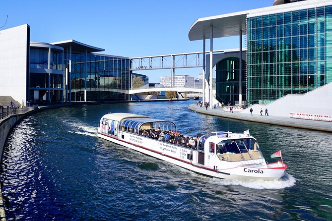 Berlin: 1-hr Boat Tour with Bilingual Live Guide (DE/EN) - Key details before you book