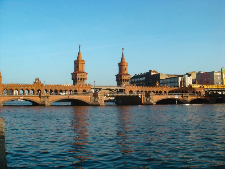 Berlin: 2.5-Hour East Side Boat Cruise with Commentary - Berlin Cathedral and the Humboldt Forum from the water