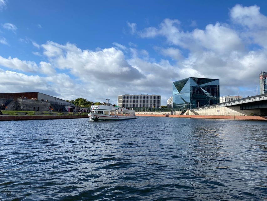 Berlin: 3.5-Hour Sightseeing Cruise on the Spree River - What the 3.5-hour duration means