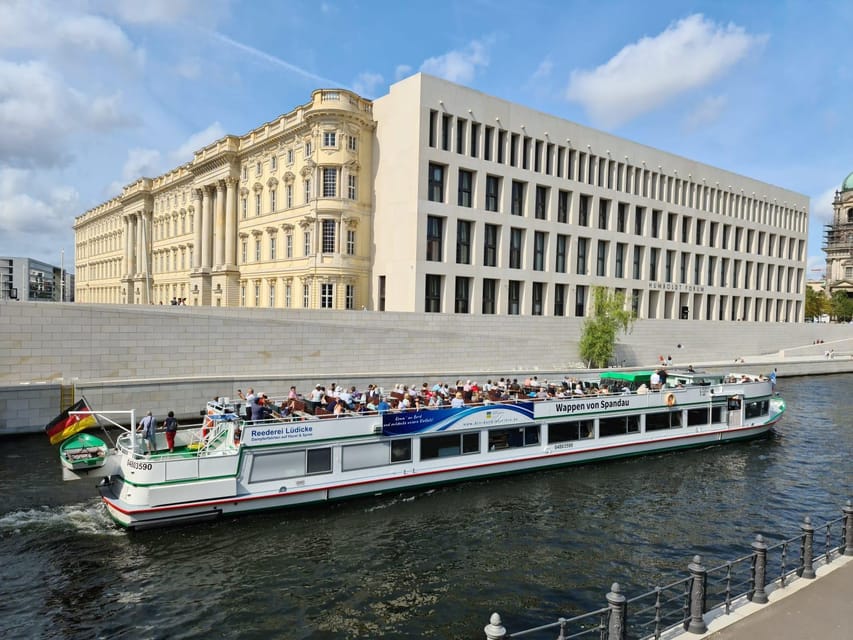 Berlin: 3.5-Hour Sightseeing Cruise on the Spree River - Why this Spree cruise is different from a short city tour