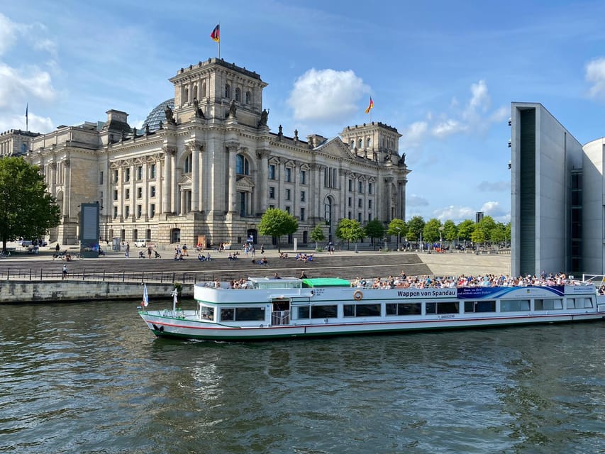 Berlin: 3.5-Hour Sightseeing Cruise on the Spree River - Starting at Lindenufer in Spandau