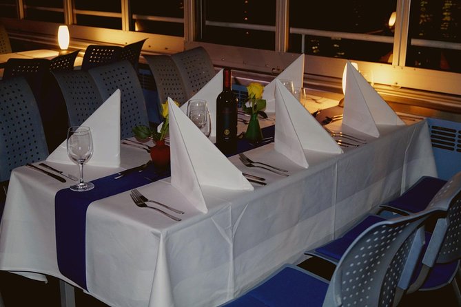Berlin 3-Course Dinner Cruise - What You See Along the Spree