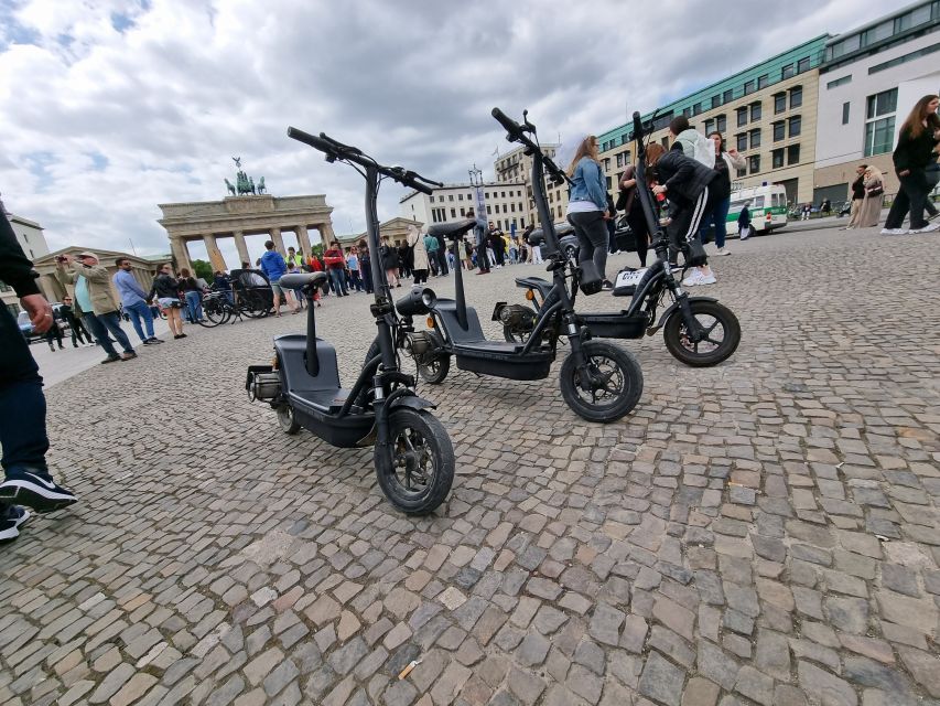 Berlin: 3-H VIP Private E-Scooter Highlights Tour - Brandenburg Gate and Unter den Linden