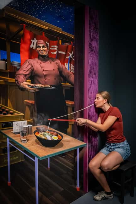Berlin: 3D TrickArt Museum - Tickets - The whale, boat, and other impossible scenes