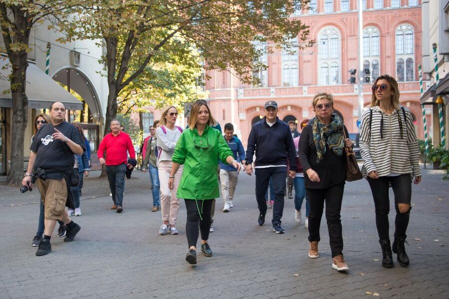 Berlin: 4-Hour Guided Highlights Tour in Spanish - Nazi Berlin and the Gestapo Headquarters remains