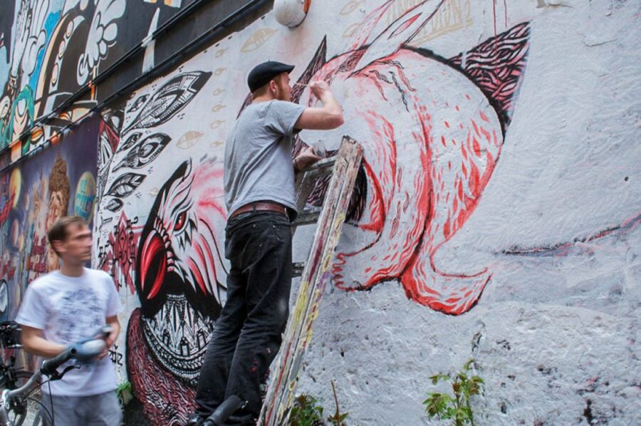 Berlin: Alternative Berlin Walking Tour - Why the guides matter so much