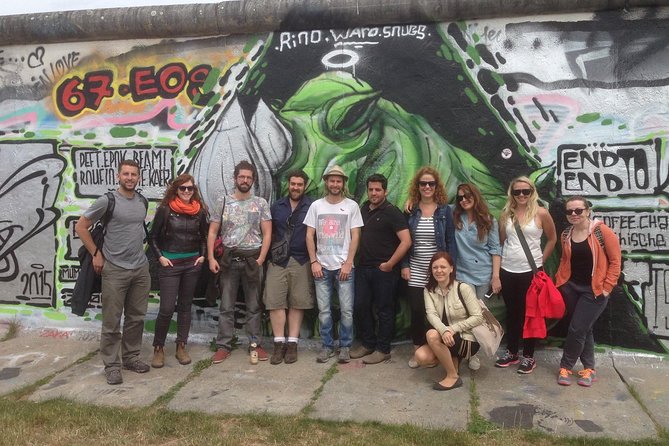 Berlin: Alternative & Street Art Tour - Haus Schwarzenberg and the creative side of Mitte