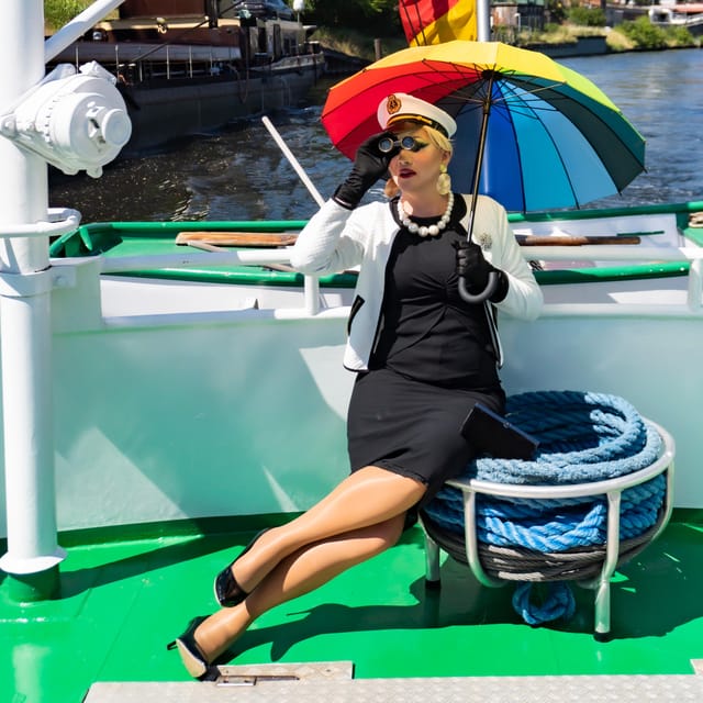 Berlin: Audrey Ahoi! Spree cruise with drag queen (HOL) - Meeting MS Audrey at Holsteiner Ufer