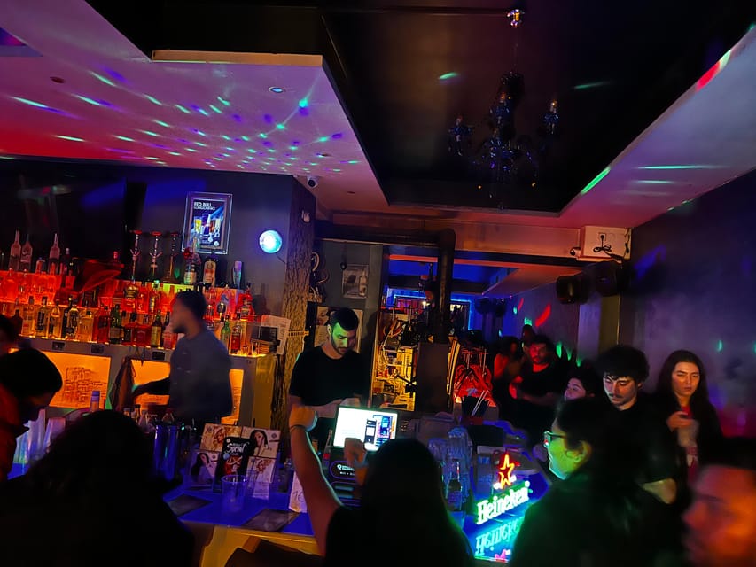 Berlin: Bar & Party Tour with Free Shots & VIP Club Access - The club finish and VIP entry