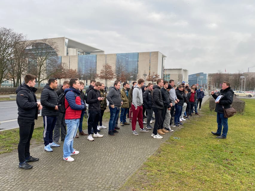 Berlin Battlefield Tour - Operation Berlin 1945 - Platz der Republik and the approach to the Reichstag
