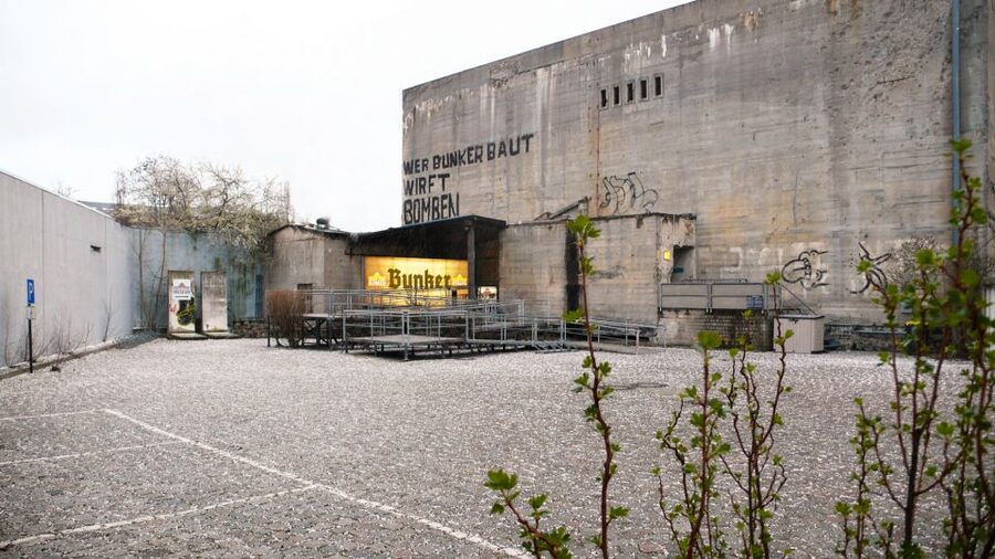 Berlin: Berlin Story Bunker Entry Ticket - Finding the Berlin Story Bunker near Anhalter Bahnhof