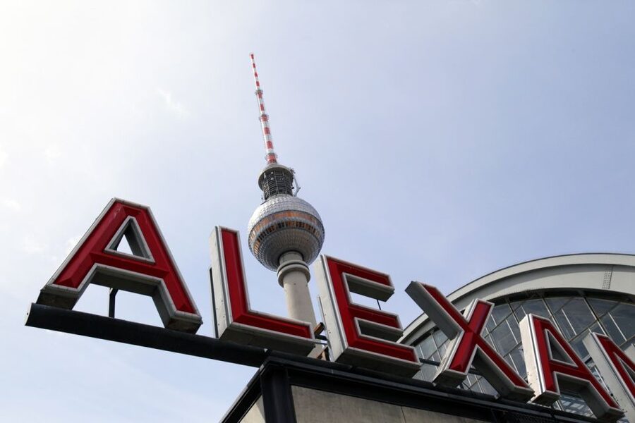 Berlin: Berlin Wall and the Cold War Walking Tour - Is $23 a fair price for a Berlin history tour?