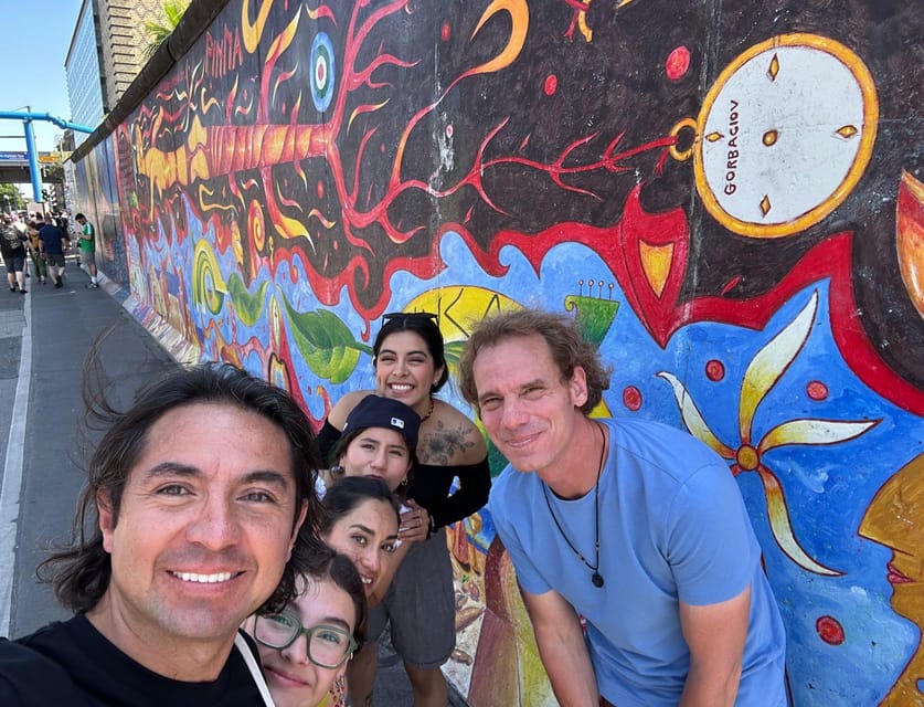 Berlin: Berlin Wall & East Side Gallery Walking Tour - Reading the East Side Gallery murals