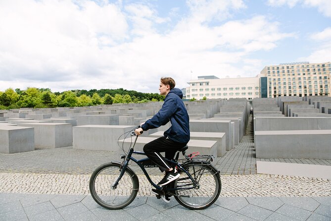 Berlin Bike and Electric Bike Rentals - A 24-hour clock gives you real freedom