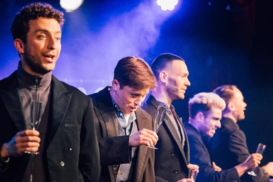 Berlin: BKA Theater "Operetta for two gay tenors" - Why this queer operetta feels different