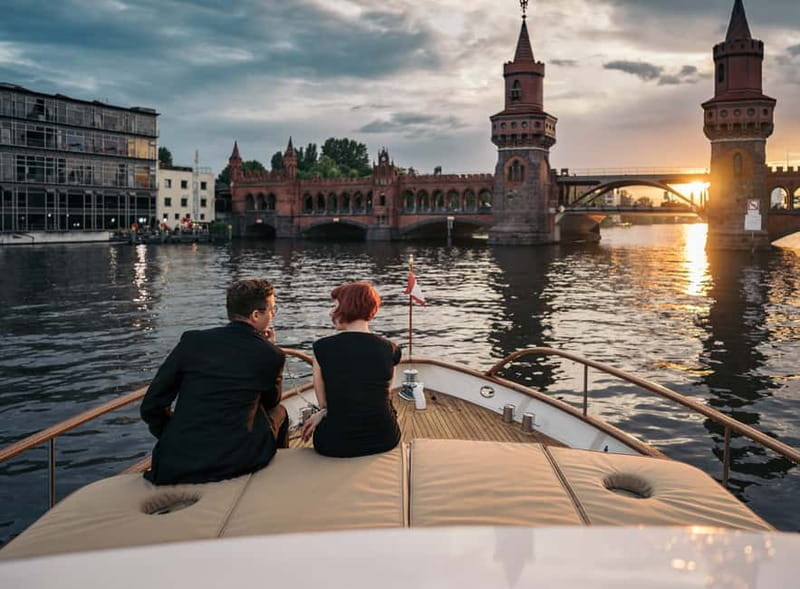 Berlin: Boat Sightseeing Tour on Electric Motor Yacht - Key points to know before booking