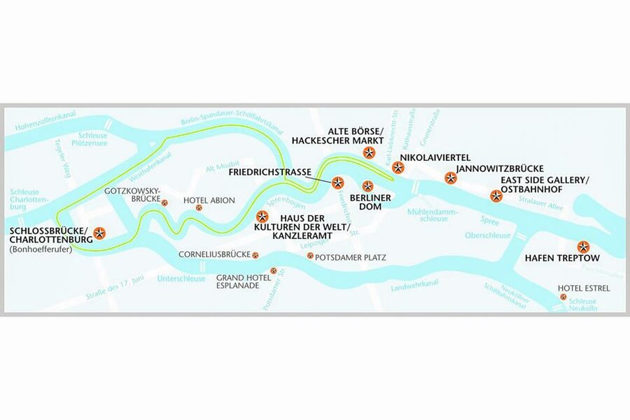 Berlin: Boat Tour Along the River Spree - The opening run through Berlin’s government district