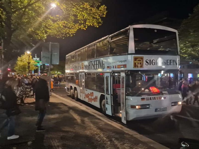 Berlin: Bus Tour by Night with Live Commentary - Tiergarten, Potsdamer Platz, and Friedrichstraße