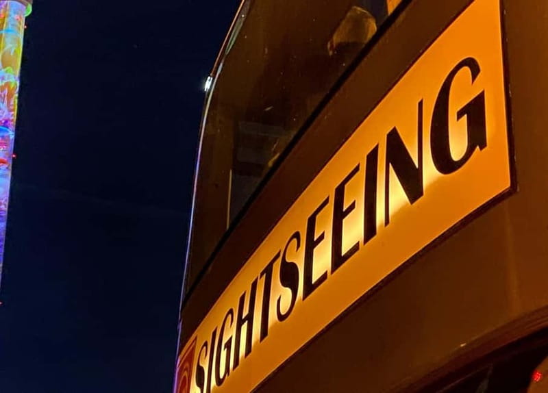 Berlin: Bus Tour by Night with Live Commentary - Upstairs or downstairs: choosing your seat