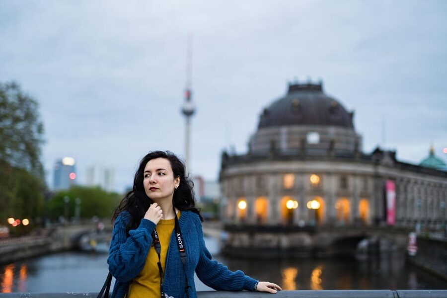 Berlin by Night: Private Photoshoot at Illuminated Cityscape - Why Berlin after dark makes a better souvenir