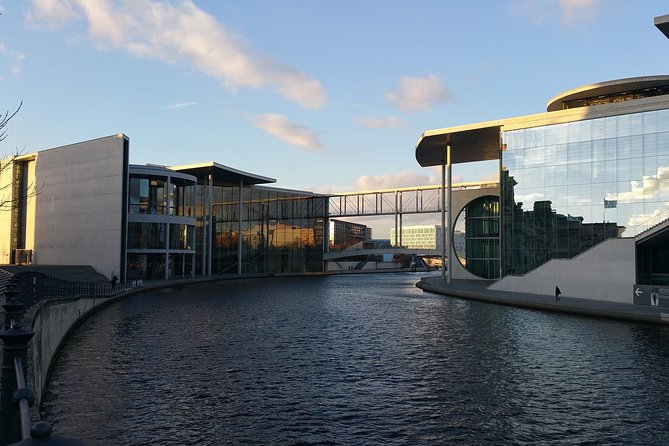 Berlin City Center: The Most Famous Sites (private 3 hours Walking tour) - What the private format changes