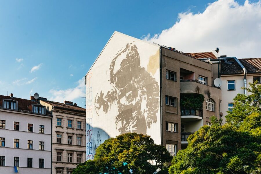 Berlin: City Street Art Guided Walking Tour - Why the three-hour length matters